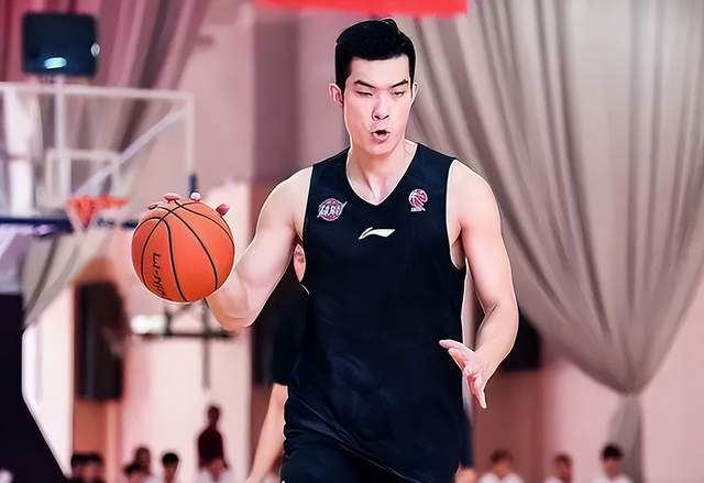 夏窗倒计时：齐尔克泽谋求离队，巴尔德留守巴萨曼联引援受挫